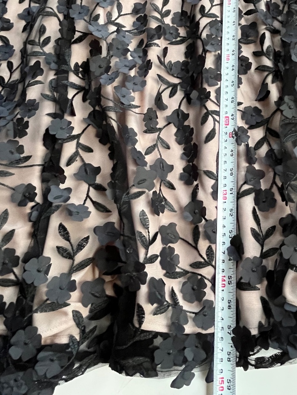 NWT XSCAPE Women’s 3-D Floral Overlay black and nude maxi dress size 4 - Picture 14 of 16